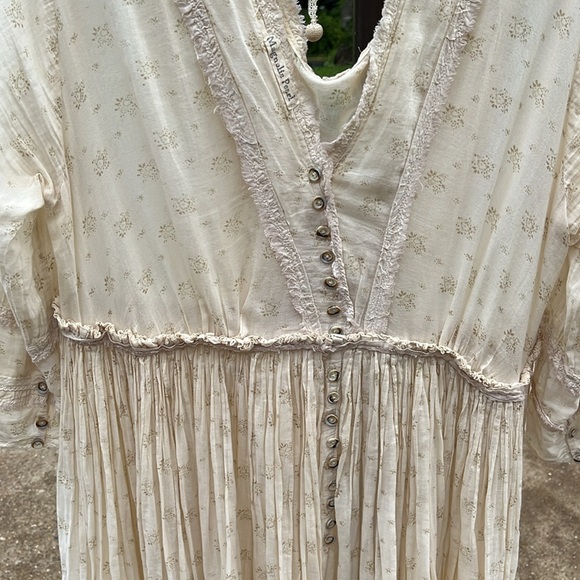 Magnolia Pearl Nonnie Belle - Picture 8 of 9